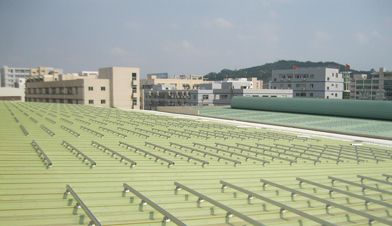 solar mounting with rail